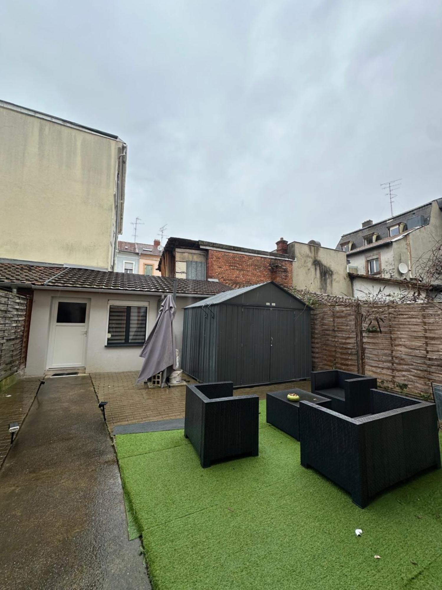 # Le 6 # Joli Petit Studio ! Centre Ville Au Calme Mulhouse Kültér fotó