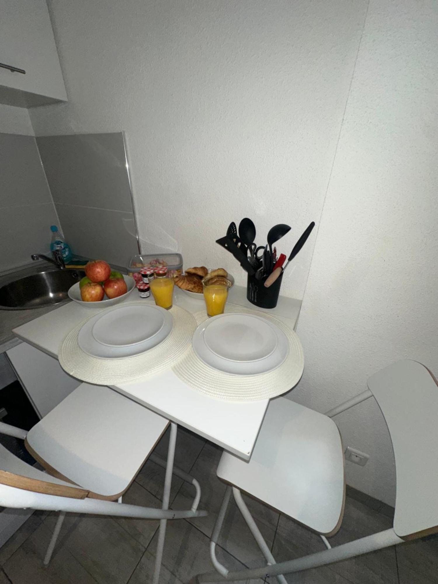 # Le 6 # Joli Petit Studio ! Centre Ville Au Calme Mulhouse Kültér fotó