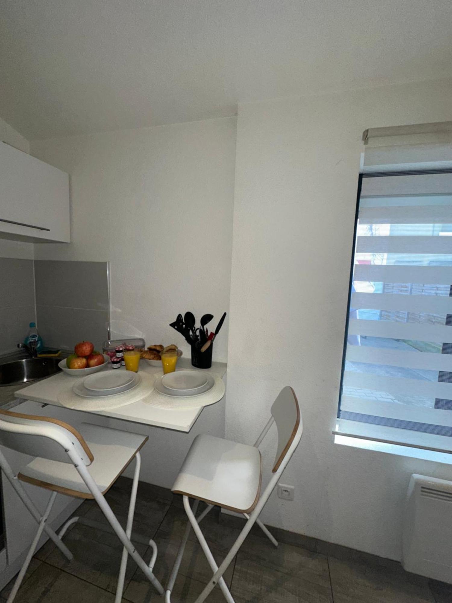 # Le 6 # Joli Petit Studio ! Centre Ville Au Calme Mulhouse Kültér fotó