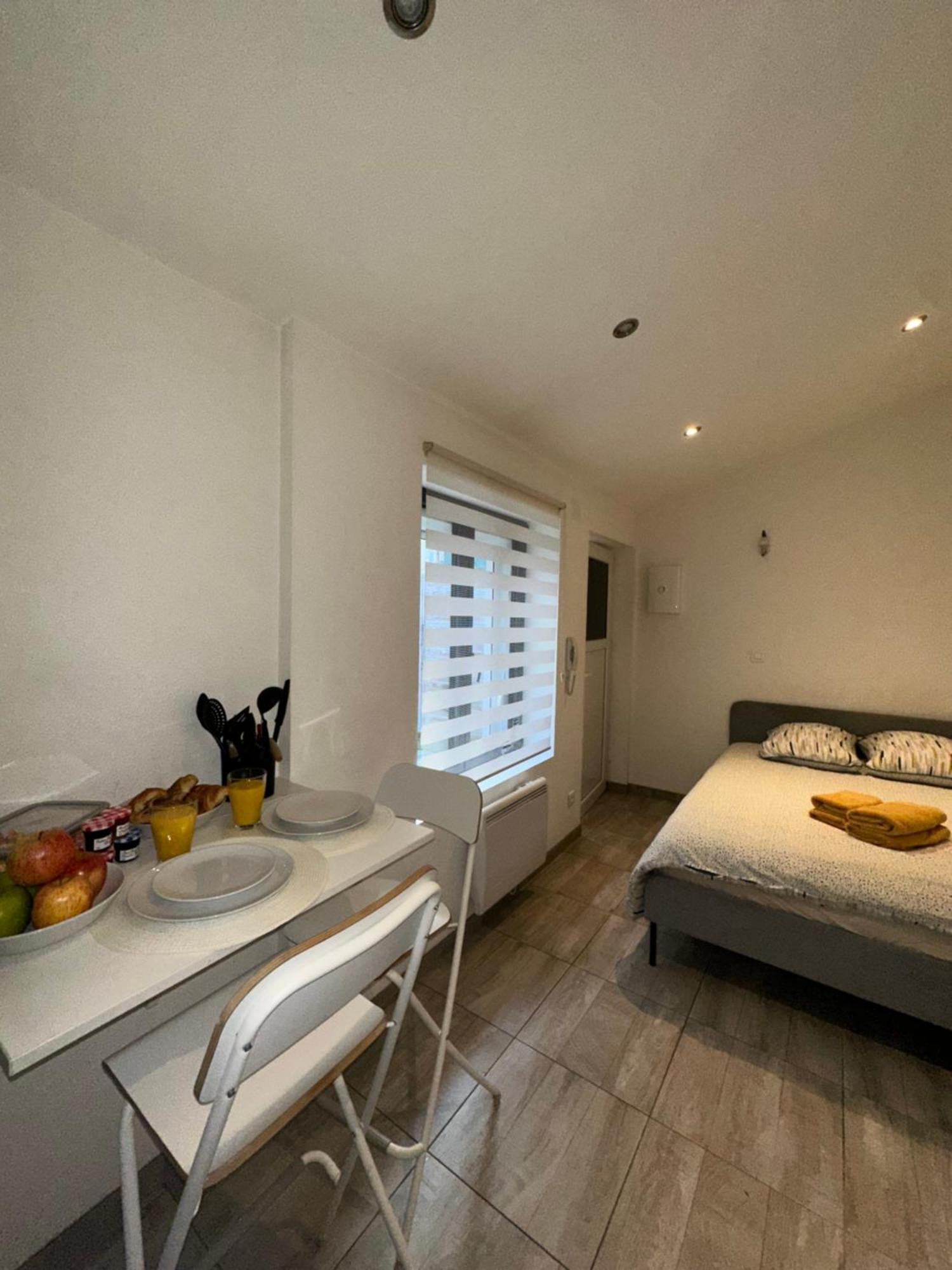 # Le 6 # Joli Petit Studio ! Centre Ville Au Calme Mulhouse Kültér fotó